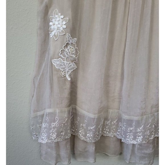 Ultra‎ Pink Women's Size L Layered Tank Ivory Cream Lace And Embroidery Applique - Picture 2 of 7